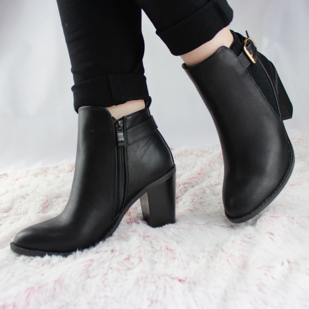 Black Bootie, Block Heel - Picture 5 of 5